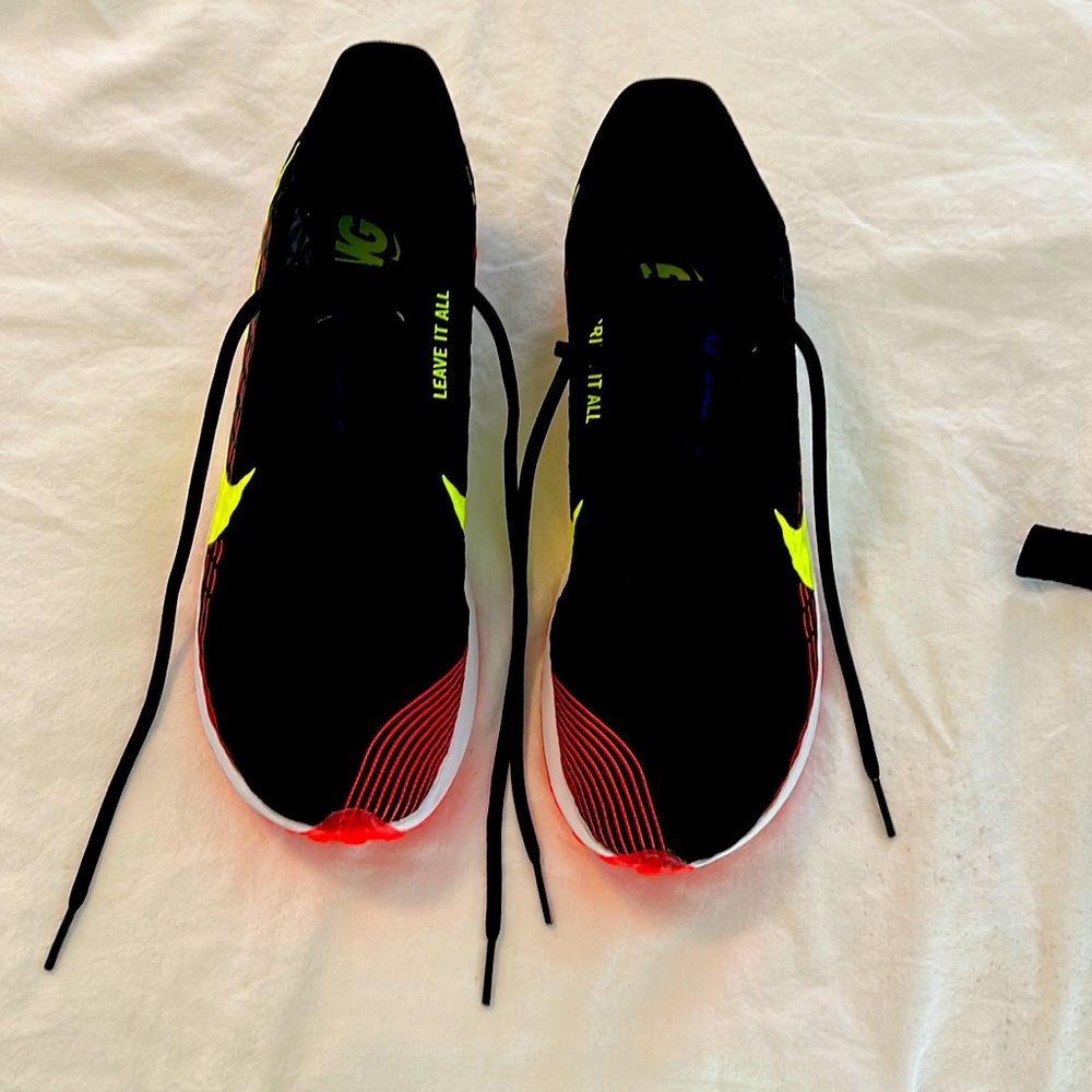 Nike cross Country Running shoes Spike-less size 9
